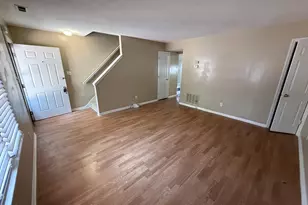 925 Hearthridge Ct, Raleigh, NC 27609 - Photo 15