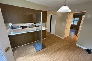 925 Hearthridge Ct, Raleigh, NC 27609 - Photo 7