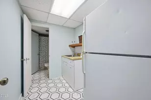 6101 Dresden Ln, Raleigh, NC 27612 - Photo 29