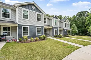 918 E Green St, Franklinton, NC 27525 - Photo 1