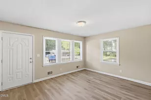113 E Franklin St, Zebulon, NC 27597 - Photo 3