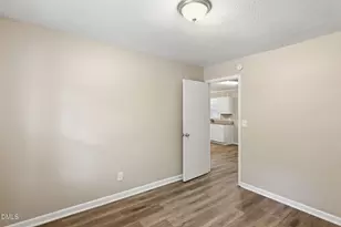 113 E Franklin St, Zebulon, NC 27597 - Photo 17