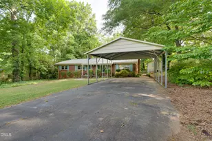 2026 Jefferson Dr, Hillsborough, NC 27278 - Photo 3