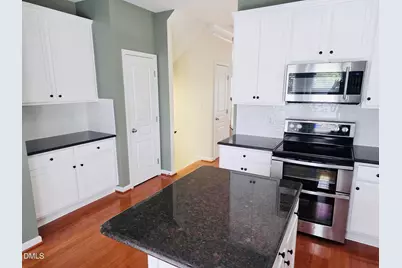 124 Braeside Court, Cary, NC 27519 - Photo 19