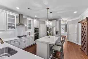 616 Angelica Cir, Cary, NC 27518 - Photo 5