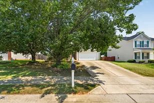 1012 Breeze Ln, Clayton, NC 27520 - Photo 3