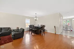 1012 Breeze Ln, Clayton, NC 27520 - Photo 7