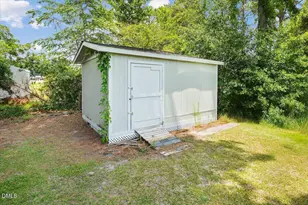 419 Forrest Rd, Warsaw, NC 28398 - Photo 9