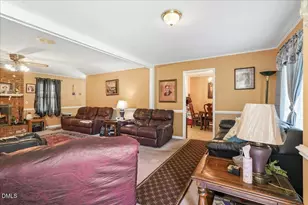 419 Forrest Rd, Warsaw, NC 28398 - Photo 13