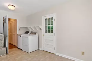 411 Yorktown Dr, Chapel Hill, NC 27516 - Photo 13