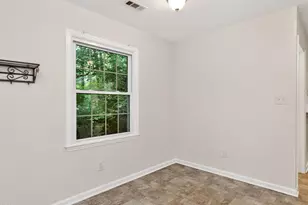 411 Yorktown Dr, Chapel Hill, NC 27516 - Photo 9