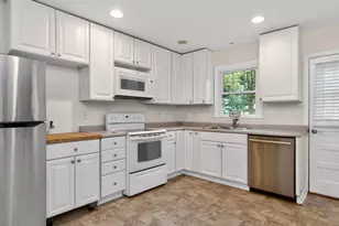 411 Yorktown Dr, Chapel Hill, NC 27516 - Photo 3