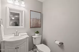 514 Autumngate Dr, Cary, NC 27518 - Photo 11