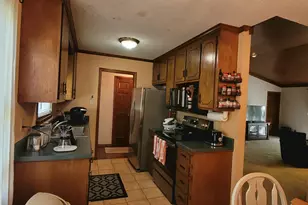 417 Glen Bonnie Ln, Cary, NC 27511 - Photo 3