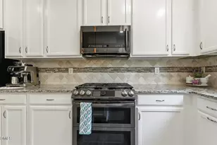 634 Piper Stream Cir, Cary, NC 27519 - Photo 27
