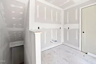 2390 Grant Ave, Raleigh, NC 27608 - Photo 27