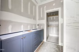 2390 Grant Ave, Raleigh, NC 27608 - Photo 19