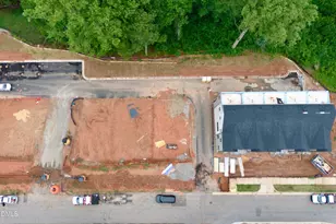 2390 Grant Ave, Raleigh, NC 27608 - Photo 3