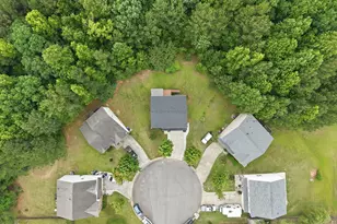 132 Cascade Ct, Sanford, NC 27330 - Photo 9