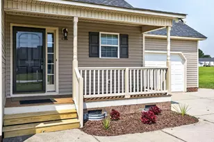 136 Middle Landing Dr, Smithfield, NC 27577 - Photo 3