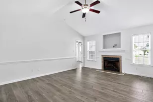 136 Middle Landing Dr, Smithfield, NC 27577 - Photo 5