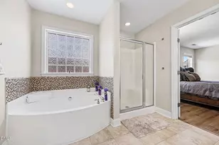 910 Wood Meadow Ln, Durham, NC 27703 - Photo 27