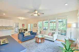 112 Dairy Ct, Chapel Hill, NC 27516 - Photo 5