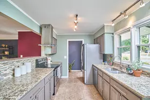 2521 Wilbon St, Durham, NC 27704 - Photo 11