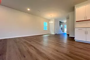 728 Denburn Pl, Raleigh, NC 27603 - Photo 3