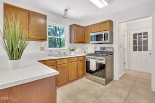 4 Sue Ann Ct, Durham, NC 27704 - Photo 7