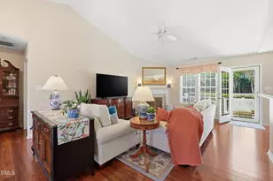405 Onondaga Ct, Holly Springs, NC 27540 - Photo 5