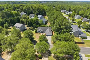 405 Onondaga Ct, Holly Springs, NC 27540 - Photo 3