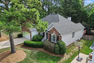 404 Ravenstone Dr, Cary, NC 27518 - Photo 23