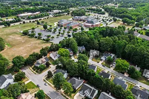 404 Ravenstone Dr, Cary, NC 27518 - Photo 21