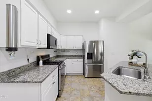 5237 Niagra Dr, Chapel Hill, NC 27517 - Photo 9