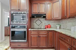 10521 Leafwood Pl, Raleigh, NC 27613 - Photo 17