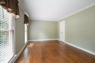 10521 Leafwood Pl, Raleigh, NC 27613 - Photo 5