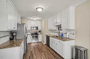 2805 Franzia Dr, Fayetteville, NC 28306 - Photo 3