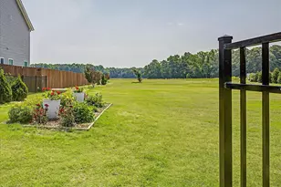242 Steep Rock Dr, Willow Springs, NC 27592 - Photo 3