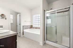 2458 Valley Dr, Clayton, NC 27520 - Photo 25