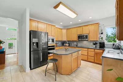 102 Bradwyck Drive, Cary, NC 27513 - Photo 17