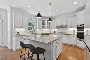 304 Southmoor Oaks Ct, Cary, NC 27518 - Photo 9