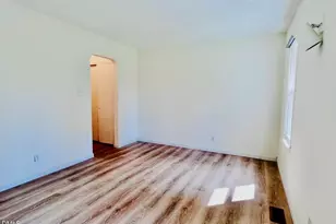 737 Lakeview Dr, Henderson, NC 27536 - Photo 23