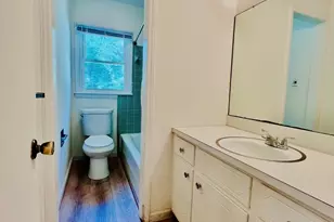 737 Lakeview Dr, Henderson, NC 27536 - Photo 19