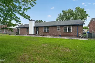 1082 Quail Mdw Dr, Fayetteville, NC 28314 - Photo 5