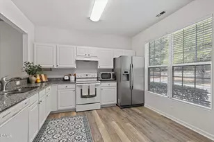 140 Orchard Park Dr, Cary, NC 27513 - Photo 11