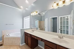 608 Oxboro Cir, Durham, NC 27713 - Photo 33