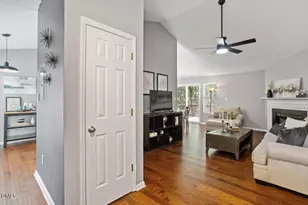 4637 Timberhurst Dr, Raleigh, NC 27612 - Photo 9