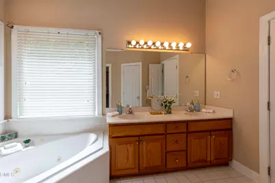 1000 S Knoll Court, Raleigh, NC 27603 - Photo 27