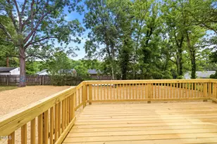 736 Chandler Ave, Burlington, NC 27217 - Photo 23